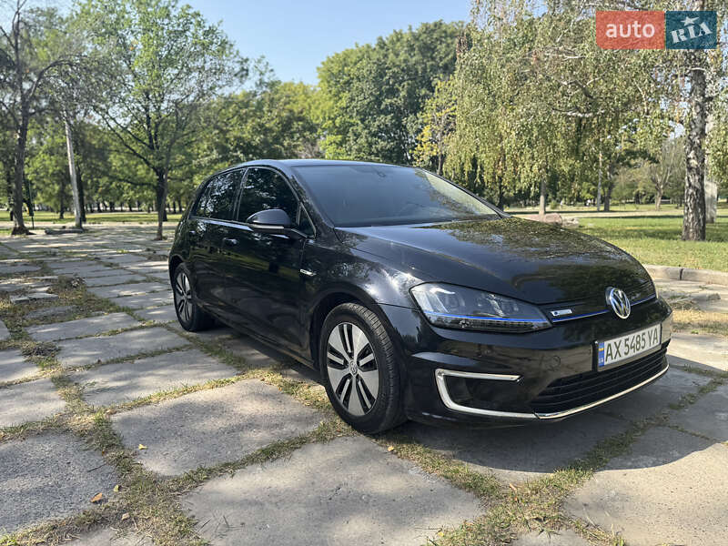 Хетчбек Volkswagen e-Golf 2015 в Харкові фото 4 Хетчбек Volkswagen e-Golf 2015 в Харкові