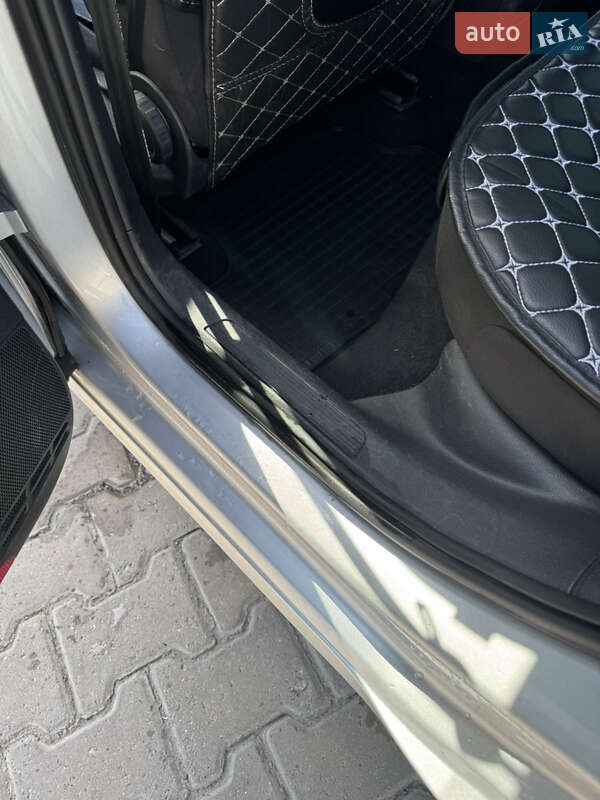 Хетчбек Volkswagen e-Golf 2014 в Хмельницькому