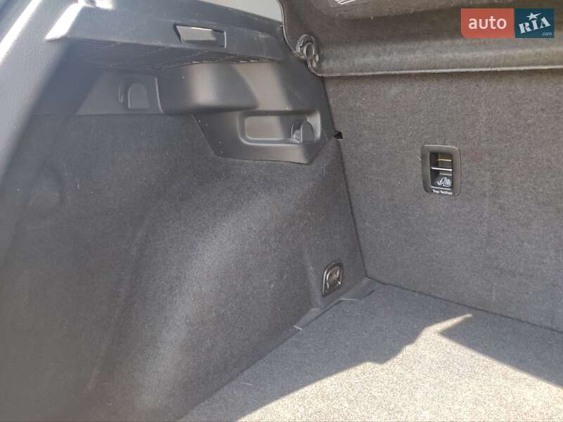 Хетчбек Volkswagen e-Golf 2015 в Запоріжжі