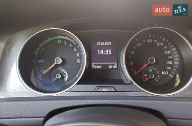 Хэтчбек Volkswagen e-Golf 2015 в Запорожье
