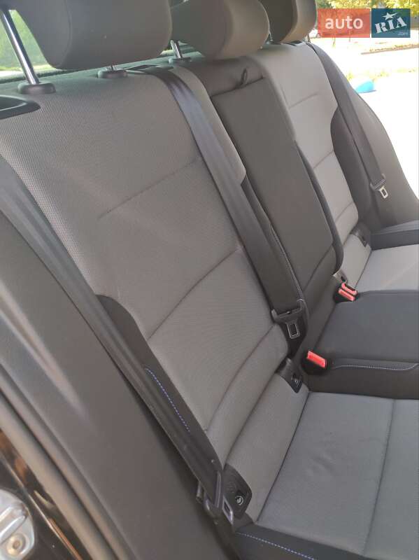 Хетчбек Volkswagen e-Golf 2015 в Запоріжжі