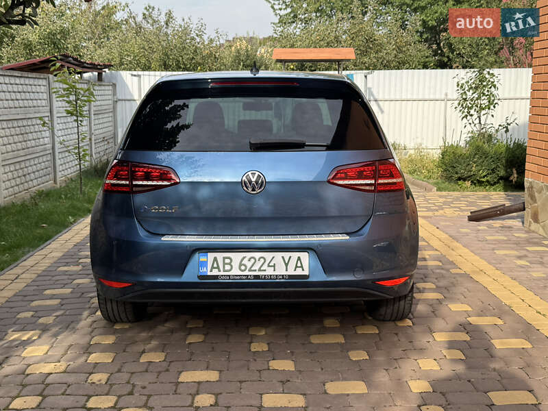 Хетчбек Volkswagen e-Golf 2014 в Вінниці