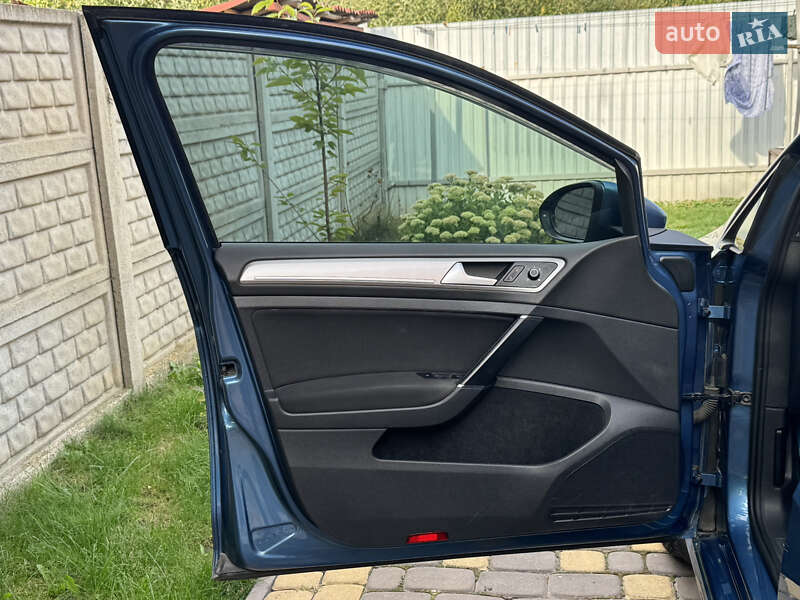 Хетчбек Volkswagen e-Golf 2014 в Вінниці