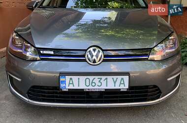 Хетчбек Volkswagen e-Golf 2018 в Києві