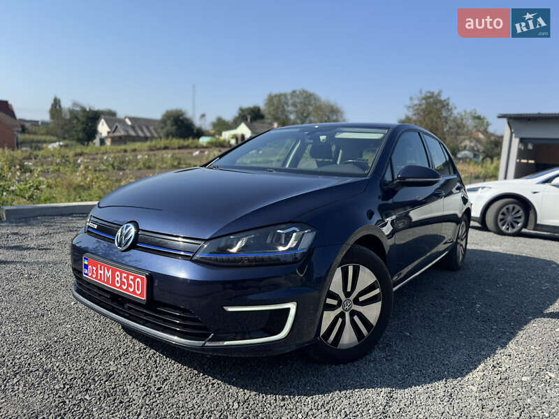 Хетчбек Volkswagen e-Golf 2015 в Рівному