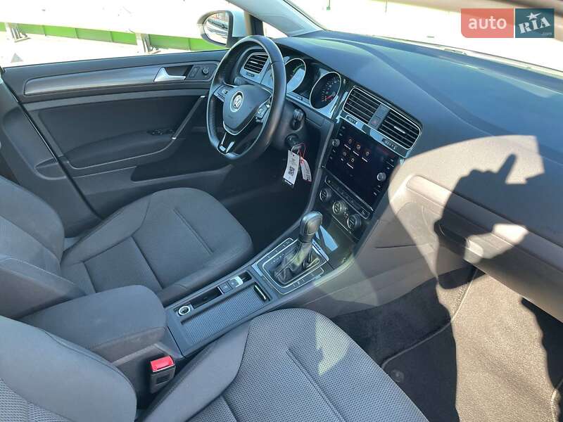 Хетчбек Volkswagen e-Golf 2020 в Києві