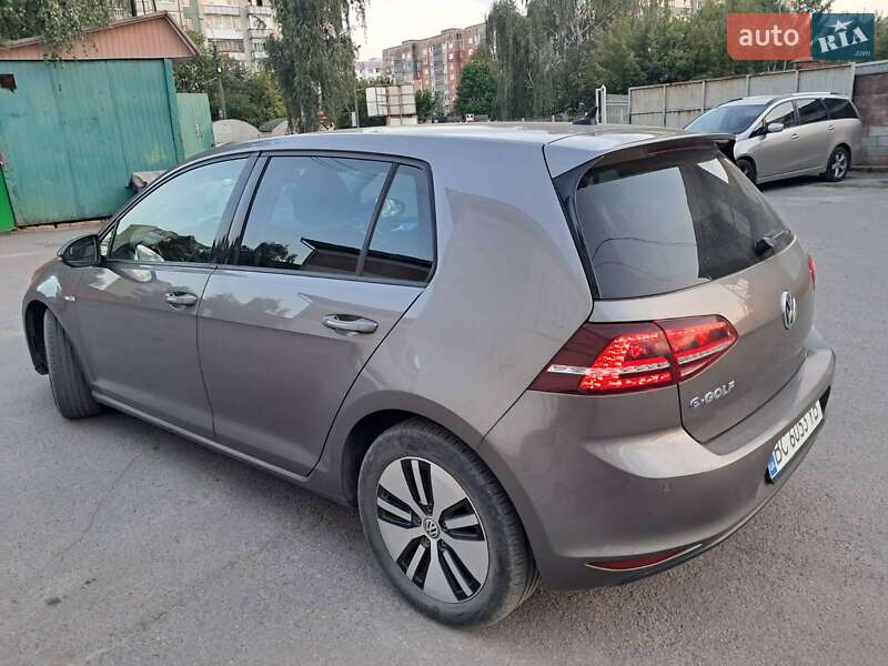 Хэтчбек Volkswagen e-Golf 2015 в Луцке фото 3 Хэтчбек Volkswagen e-Golf 2015 в Луцке