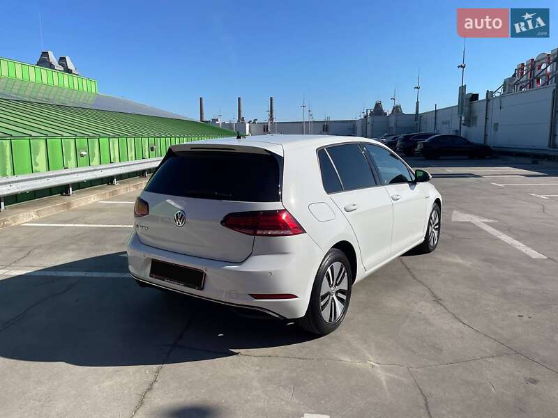 Хетчбек Volkswagen e-Golf 2020 в Києві