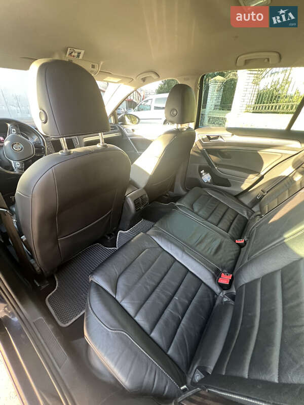 Хэтчбек Volkswagen e-Golf 2014 в Виннице