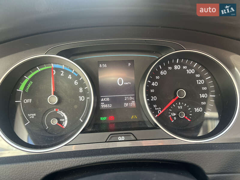 Хэтчбек Volkswagen e-Golf 2014 в Виннице