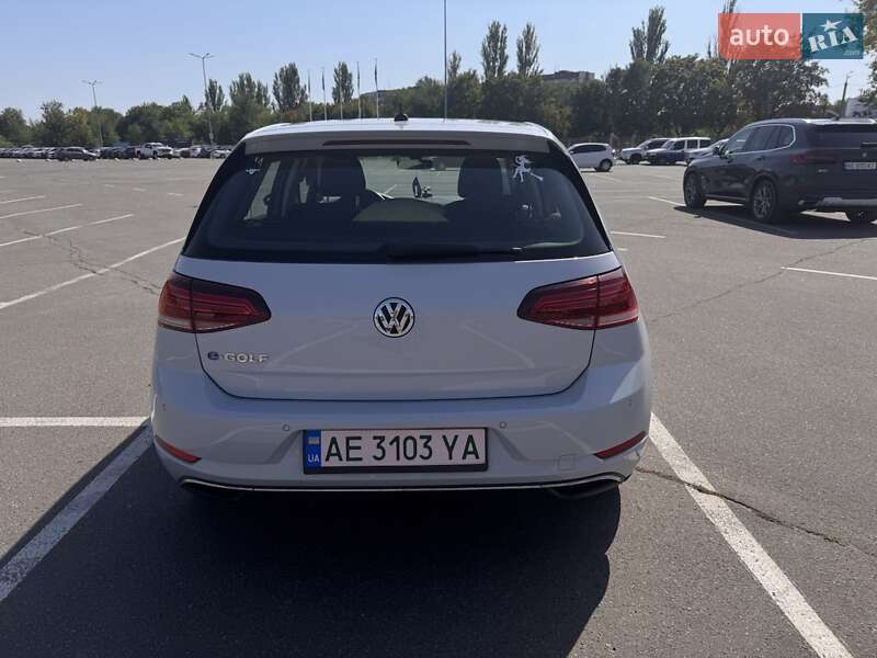 Хэтчбек Volkswagen e-Golf 2018 в Днепре фото 4 Хэтчбек Volkswagen e-Golf 2018 в Днепре