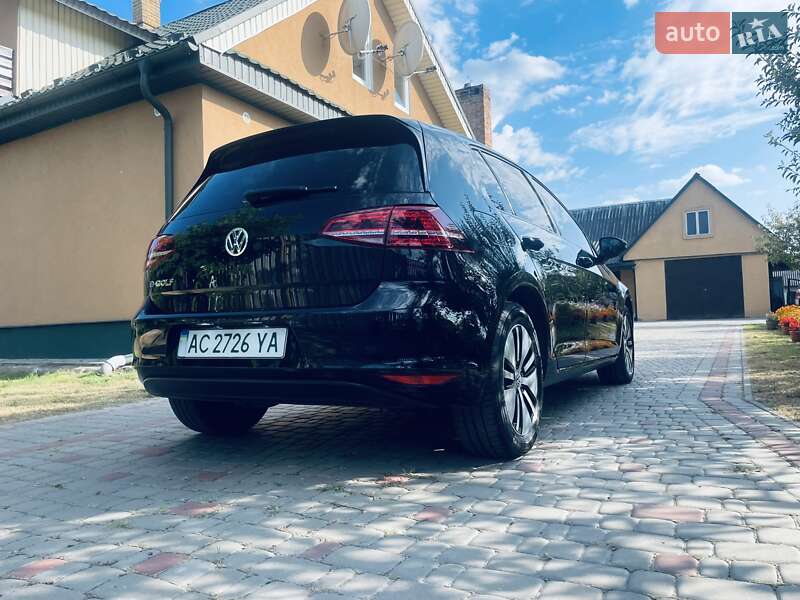 Хэтчбек Volkswagen e-Golf 2014 в Любомле фото 31 Хэтчбек Volkswagen e-Golf 2014 в Любомле