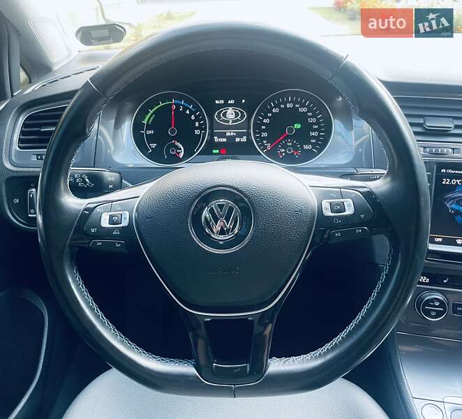 Хэтчбек Volkswagen e-Golf 2014 в Любомле фото 49 Хэтчбек Volkswagen e-Golf 2014 в Любомле
