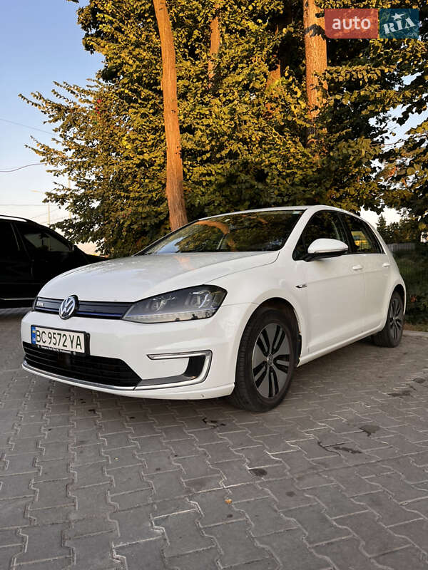 Хетчбек Volkswagen e-Golf 2014 в Львові