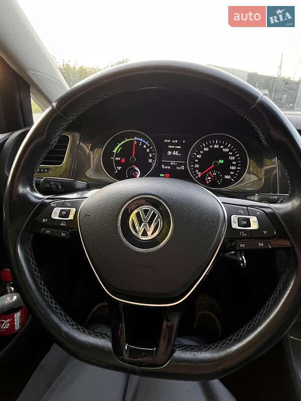 Хетчбек Volkswagen e-Golf 2014 в Львові