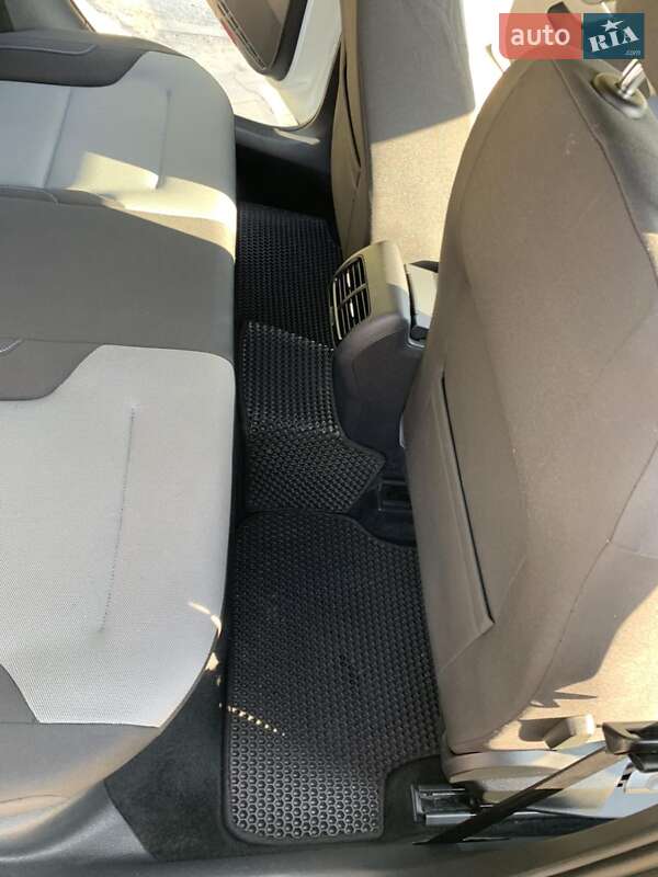 Хетчбек Volkswagen e-Golf 2016 в Умані