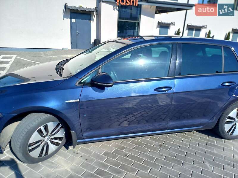 Volkswagen e-Golf 2016