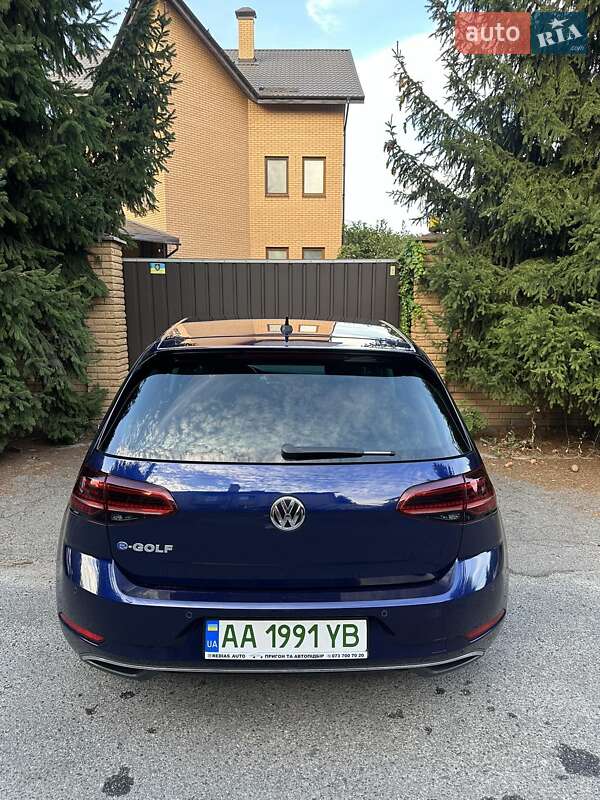 Хэтчбек Volkswagen e-Golf 2018 в Киеве фото 11 Хэтчбек Volkswagen e-Golf 2018 в Киеве