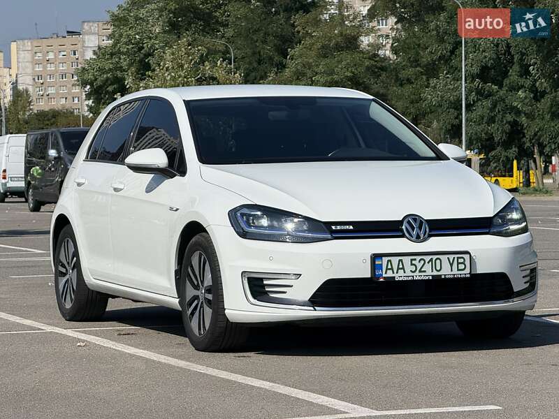 Хетчбек Volkswagen e-Golf 2019 в Києві