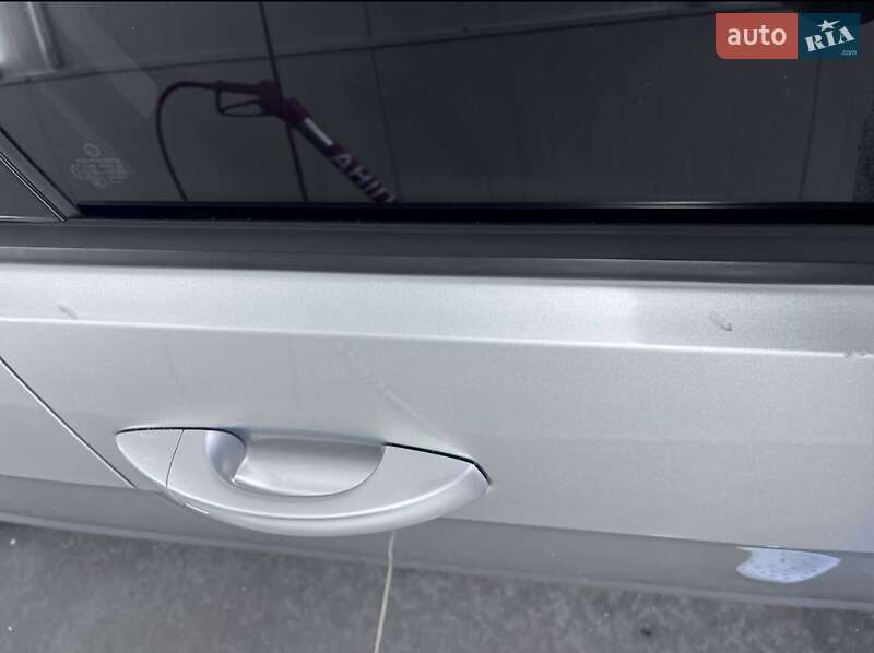 Хэтчбек Volkswagen e-Golf 2015 в Рогатине