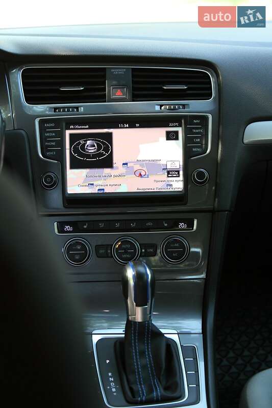 Хэтчбек Volkswagen e-Golf 2015 в Тернополе