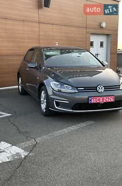 Хетчбек Volkswagen e-Golf 2018 в Києві
