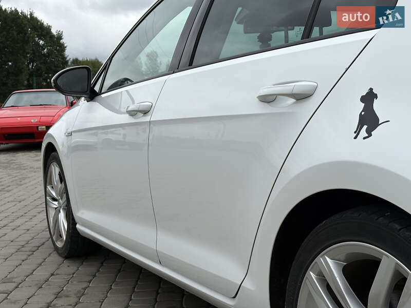 Хетчбек Volkswagen e-Golf 2014 в Луцьку фото 13 Хетчбек Volkswagen e-Golf 2014 в Луцьку