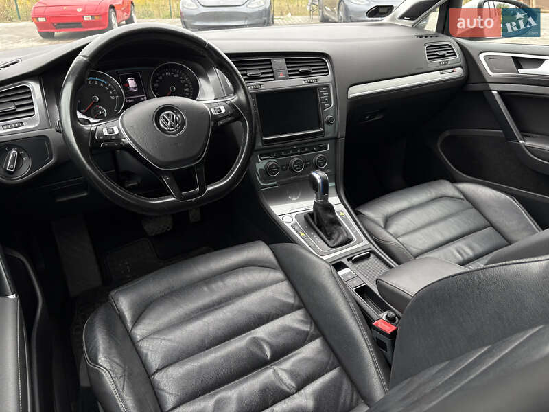 Хетчбек Volkswagen e-Golf 2014 в Луцьку фото 22 Хетчбек Volkswagen e-Golf 2014 в Луцьку