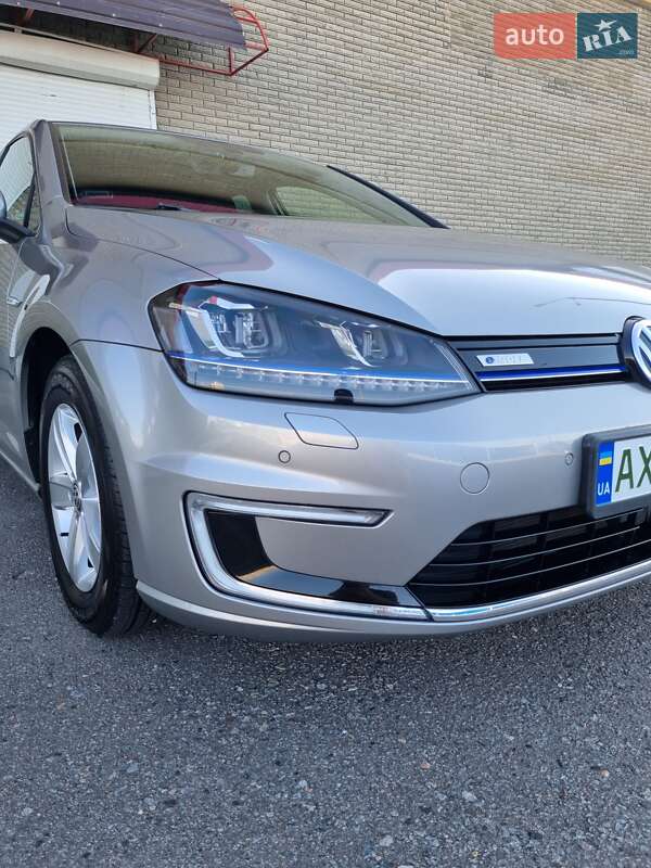 Хетчбек Volkswagen e-Golf 2016 в Харкові