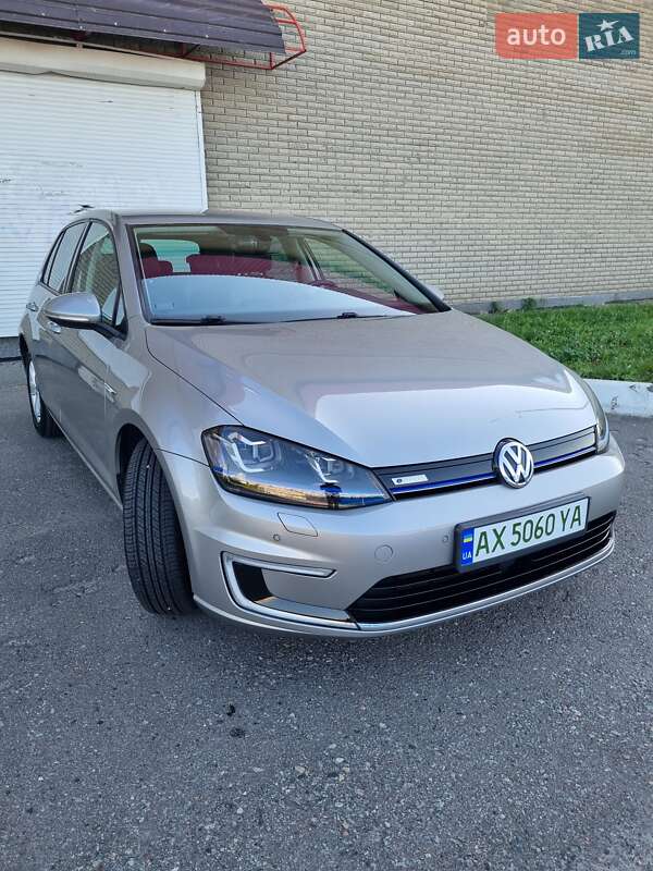 Хетчбек Volkswagen e-Golf 2016 в Харкові