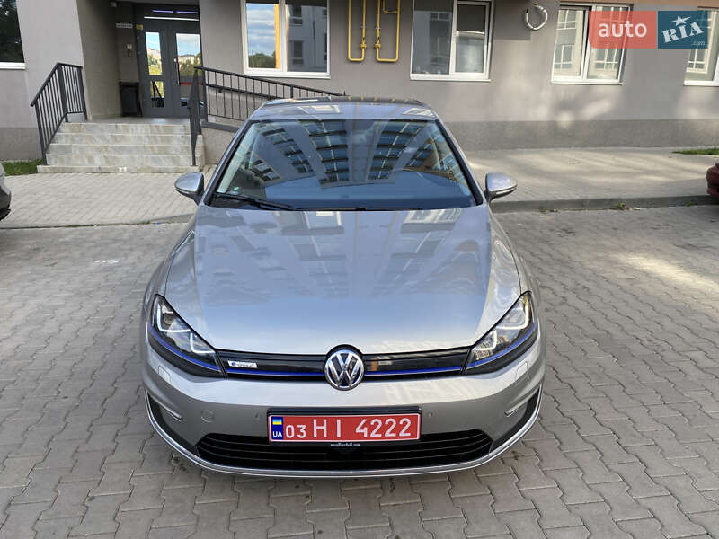 Хетчбек Volkswagen e-Golf 2016 в Чернівцях