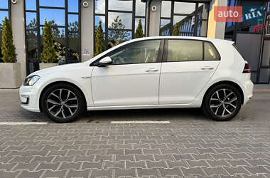 Хетчбек Volkswagen e-Golf 2015 в Рівному