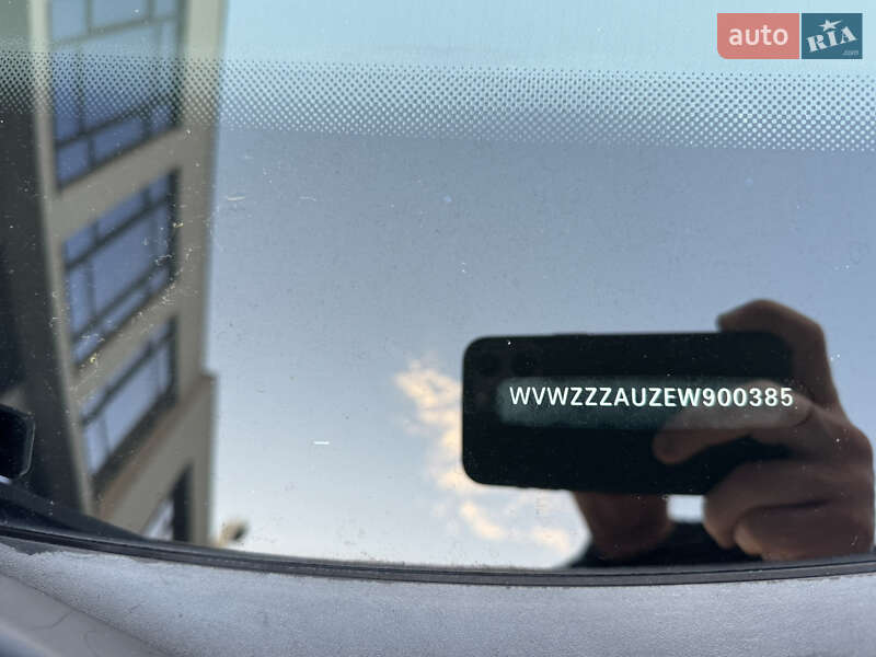 Хэтчбек Volkswagen e-Golf 2015 в Ровно