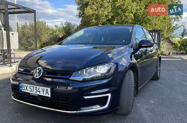 Хэтчбек Volkswagen e-Golf 2014 в Зборове
