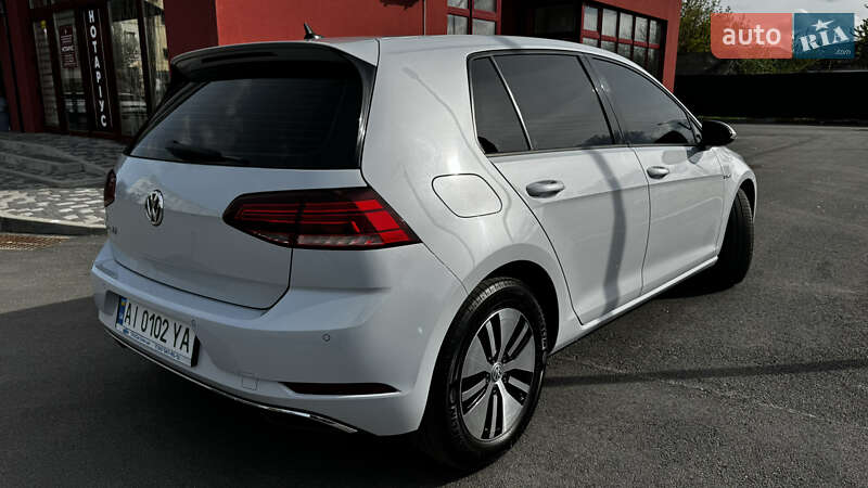 Хетчбек Volkswagen e-Golf 2017 в Миронівці