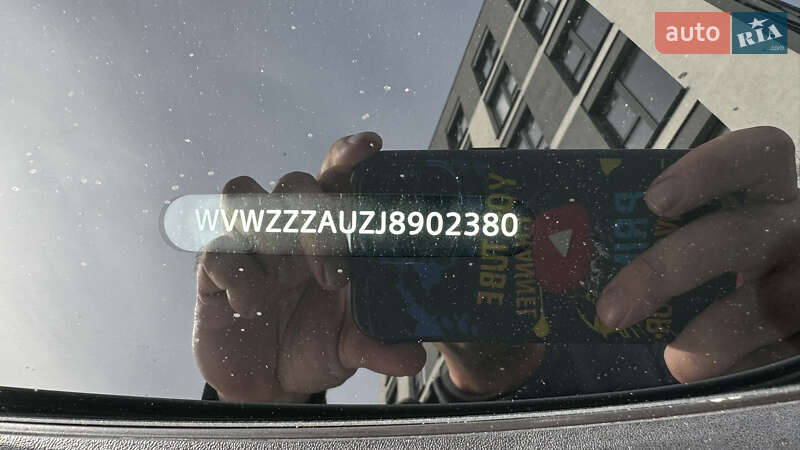 Хетчбек Volkswagen e-Golf 2017 в Миронівці