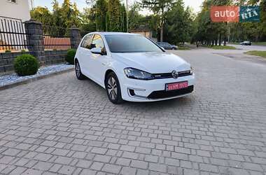 Хетчбек Volkswagen e-Golf 2015 в Рівному