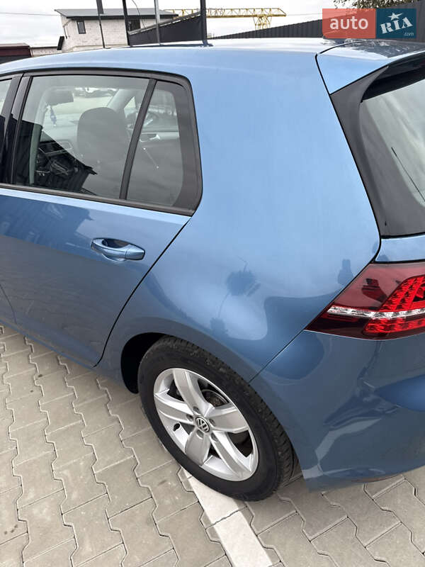 Хетчбек Volkswagen e-Golf 2015 в Луцьку