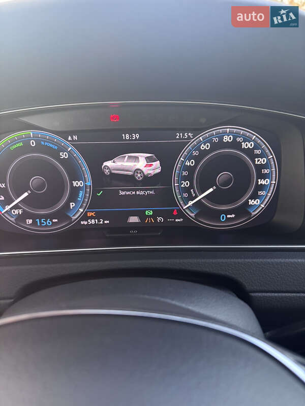 Хэтчбек Volkswagen e-Golf 2019 в Украинке