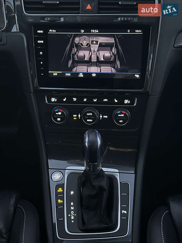 Хетчбек Volkswagen e-Golf 2019 в Ужгороді