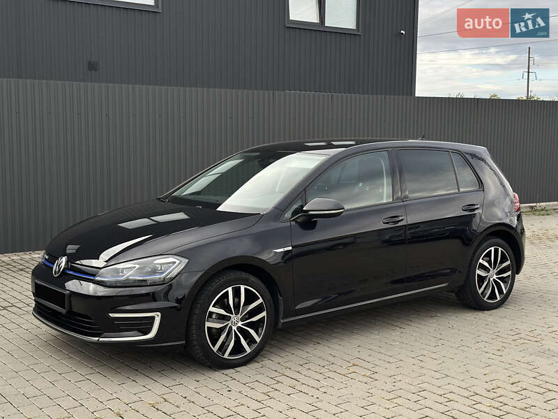 Хетчбек Volkswagen e-Golf 2019 в Ужгороді