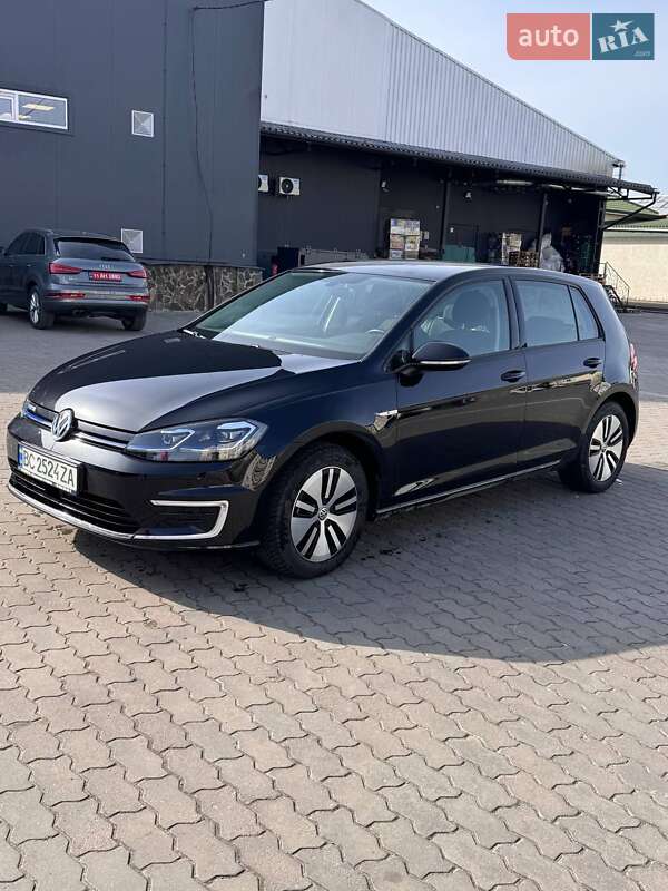 Хетчбек Volkswagen e-Golf 2020 в Стрию