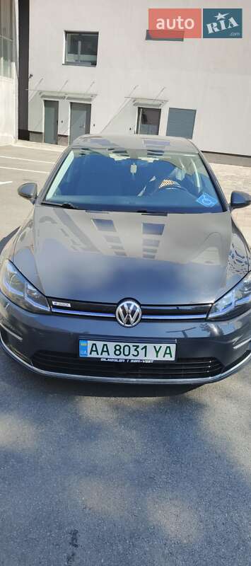 Хетчбек Volkswagen e-Golf 2017 в Києві