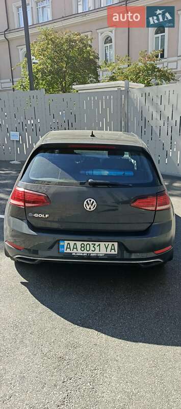 Хетчбек Volkswagen e-Golf 2017 в Києві