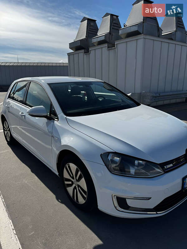 Volkswagen e-Golf 2016 Volkswagen e-Golf 2016