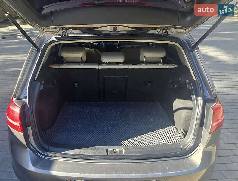 Хетчбек Volkswagen e-Golf 2015 в Хмельницькому