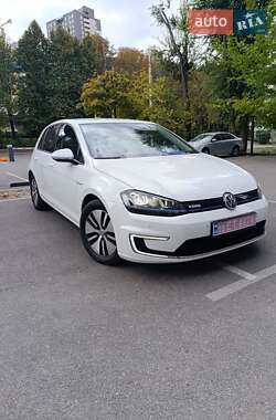 Хэтчбек Volkswagen e-Golf 2015 в Днепре