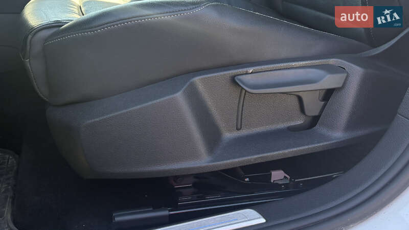 Хэтчбек Volkswagen e-Golf 2015 в Луцке