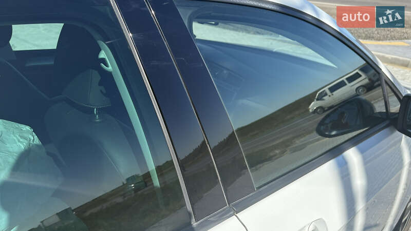 Хэтчбек Volkswagen e-Golf 2015 в Луцке