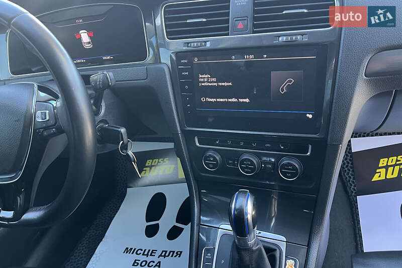 Хэтчбек Volkswagen e-Golf 2018 в Коломые фото 26 Хэтчбек Volkswagen e-Golf 2018 в Коломые